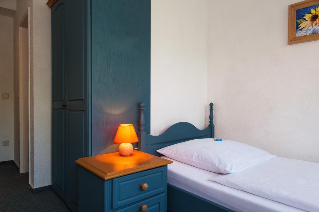 Pension Altstadt Borna Bagian luar foto