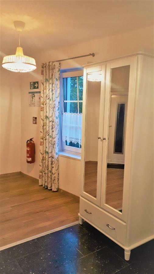 Pension Altstadt Borna Bagian luar foto